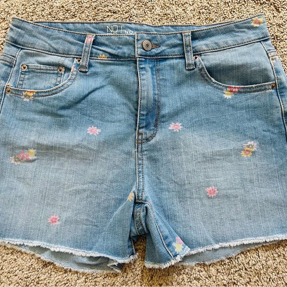 No Boundaries Women's Blue Denim Shorts